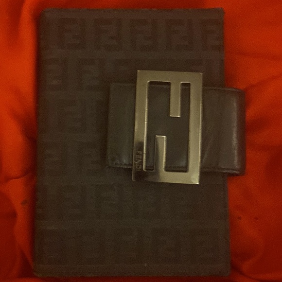 fendi agenda. black with minimum usage, come with certificate of authentication - Picture 1 of 4